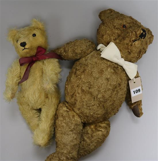 Two vintage plush teddy bears, largest 47cm